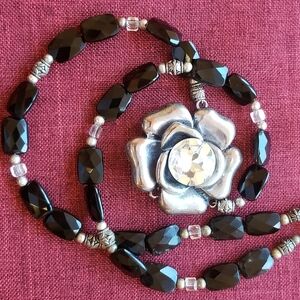 Elegant Silver Flower & Onyx Bead Vintage Necklace